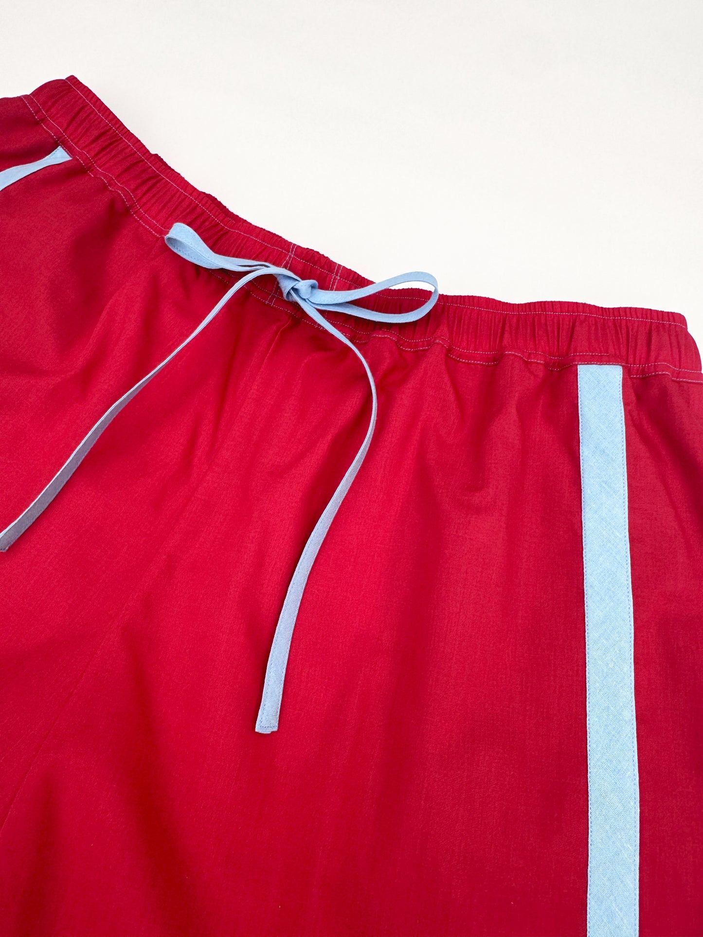 SANDRA SHORT - APPLE RED - MAAT 3