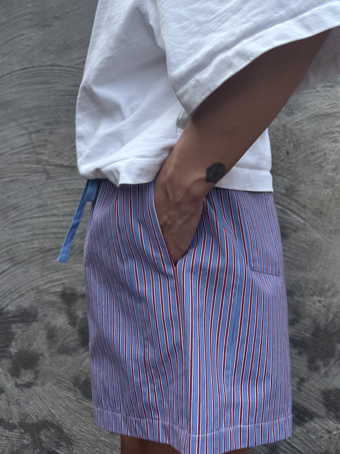 SANDRA SHORT - RED & BLUE STRIPES - MAAT 1